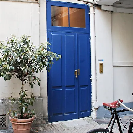 Pastourelle1 Paris